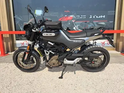 Husqvarna Svartpilen 401 (2021 - 23) usata