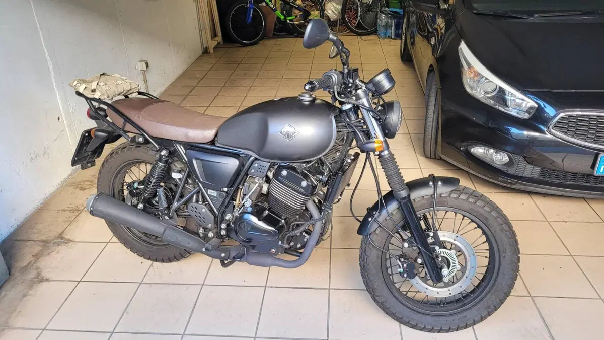 Archive Motorcycle AM 70 250 Cafe Racer (2020)