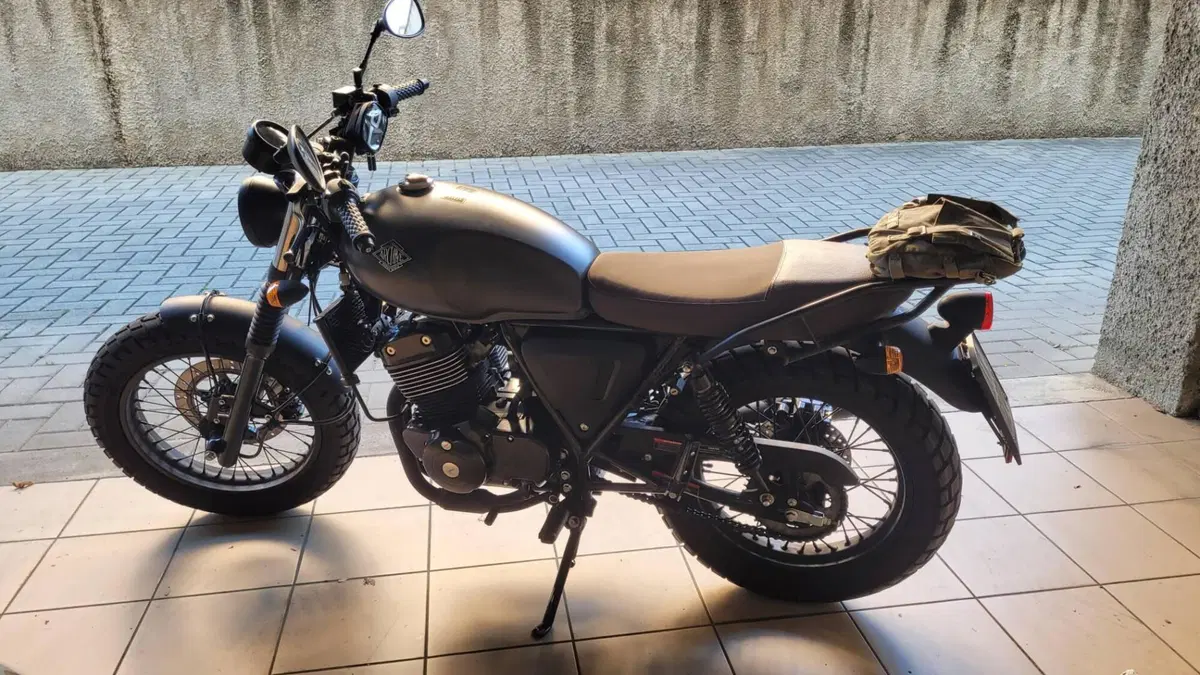 Archive Motorcycle AM 70 250 Cafe Racer (2020) (2)