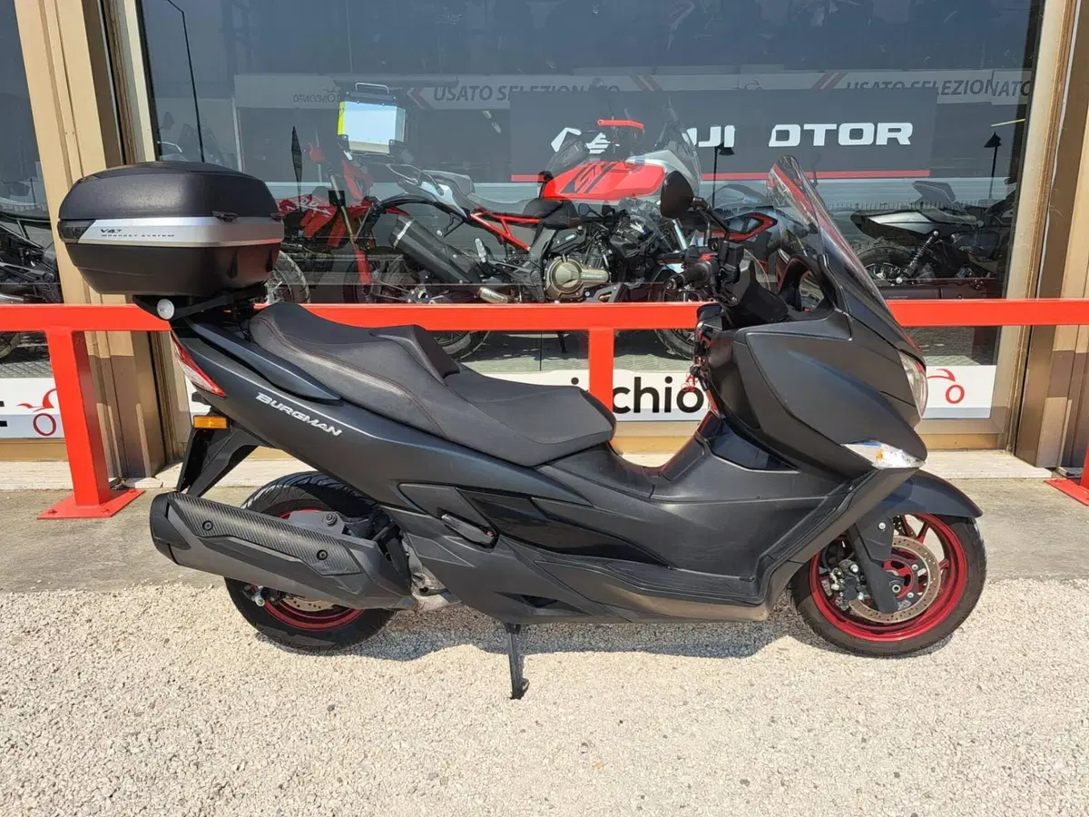 Suzuki Burgman AN 400 (2017 - 20) (2)