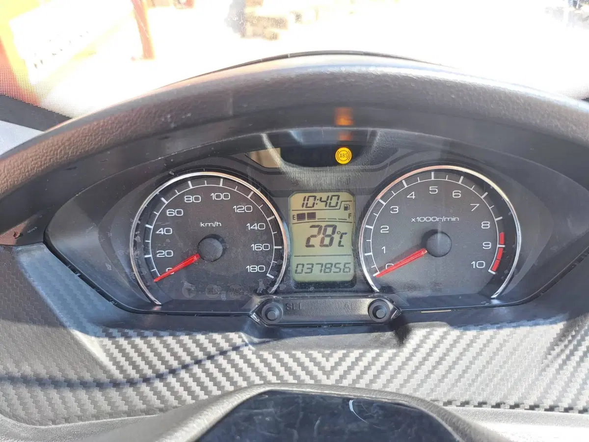 Suzuki Burgman AN 400 (2017 - 20) (4)