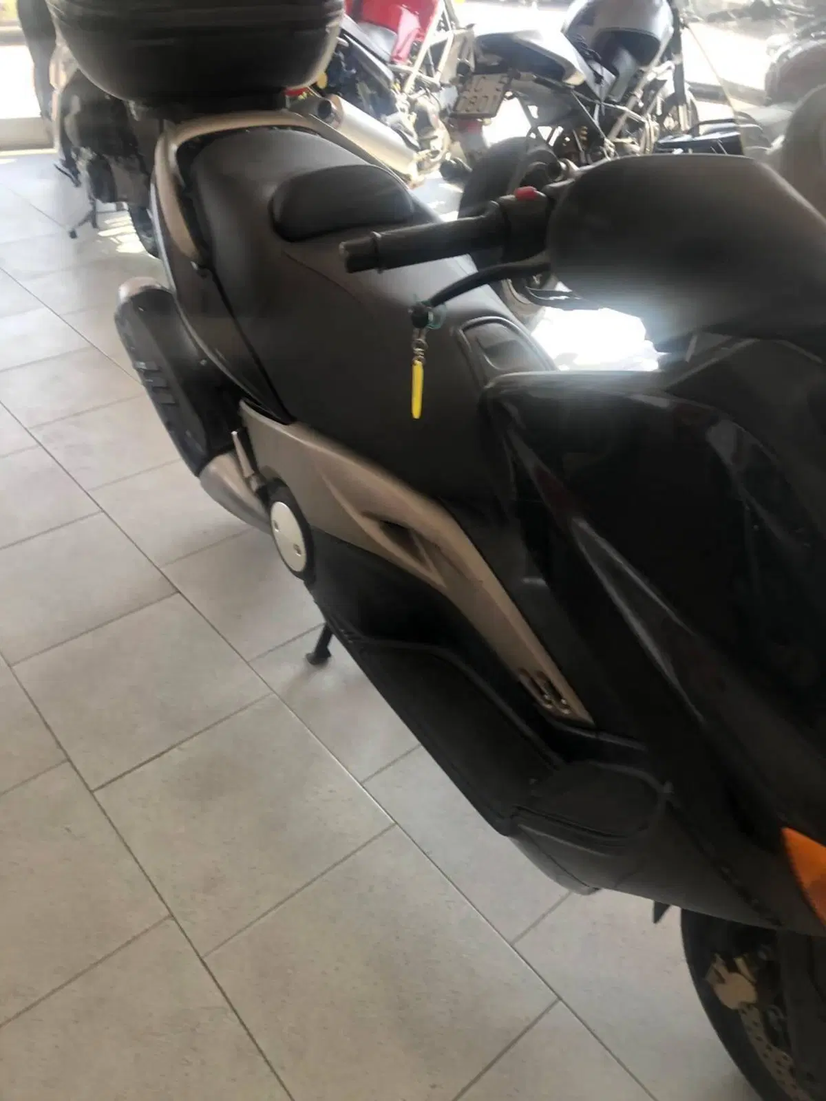 Yamaha T-Max 500 (2004 - 07) (2)