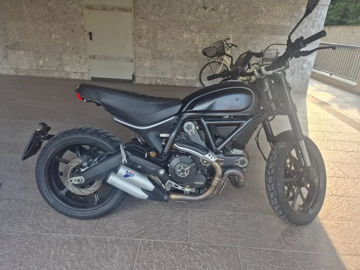 Ducati Scrambler 800 Classic (2015 - 16) (3)