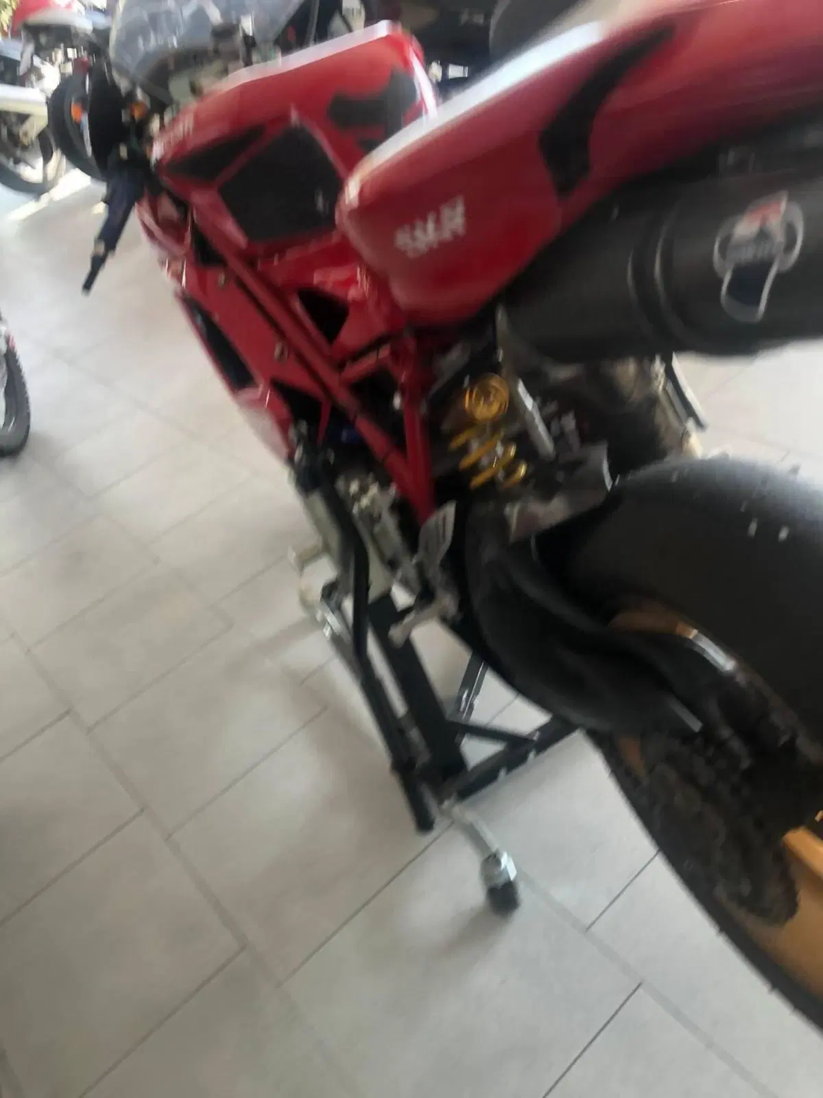 Ducati 1098 R (2007 - 11) (7)