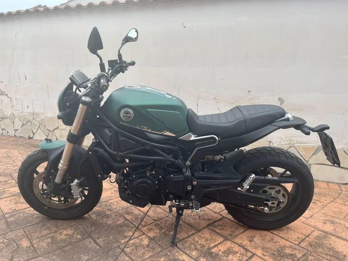 Benelli Leoncino 800 (2022 - 26) (2)
