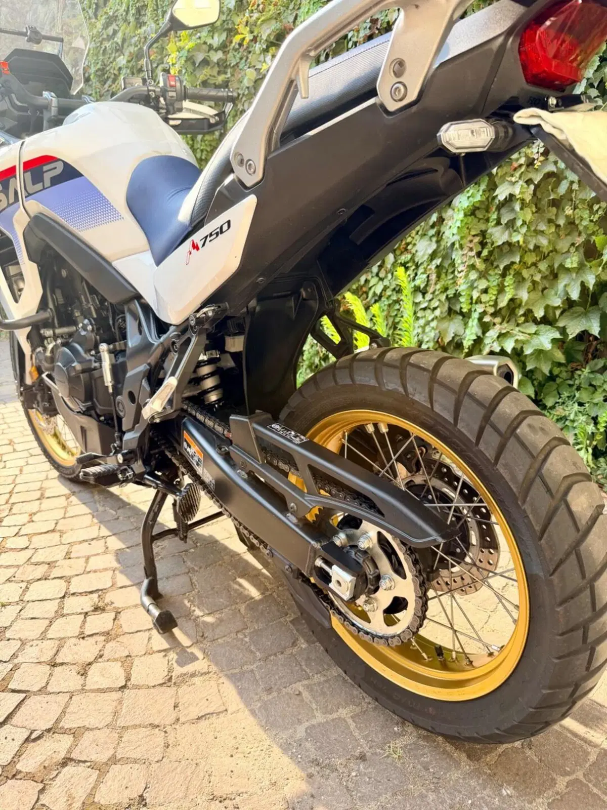Honda Transalp XL750 (2025) (6)