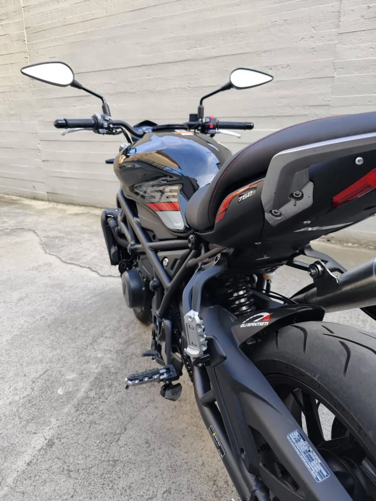 Benelli 752 S (2022 - 25) (4)