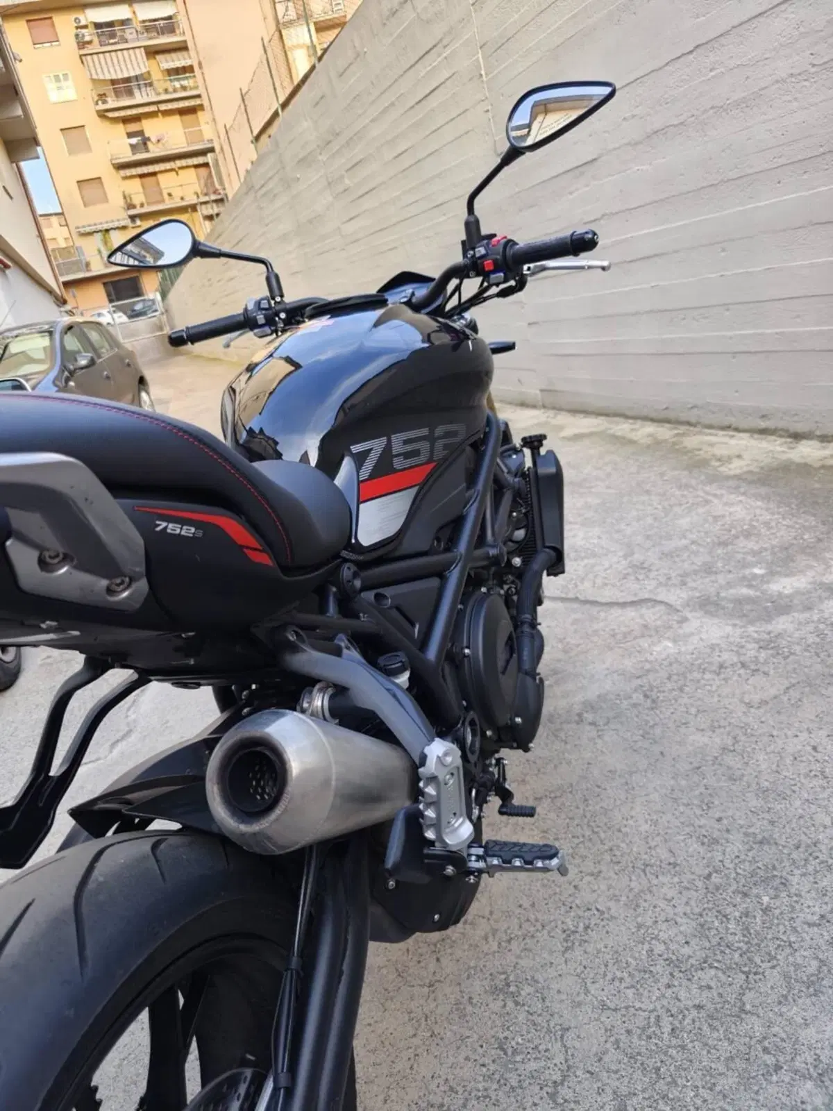 Benelli 752 S (2022 - 25) (5)