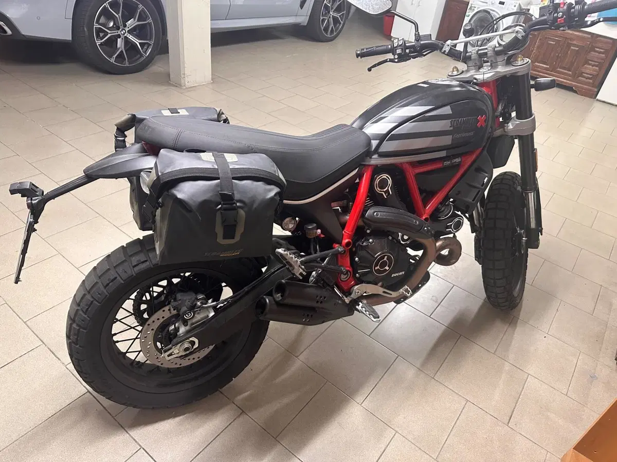 Ducati Scrambler 800 Desert Sled Fasthouse (2021 - 22)