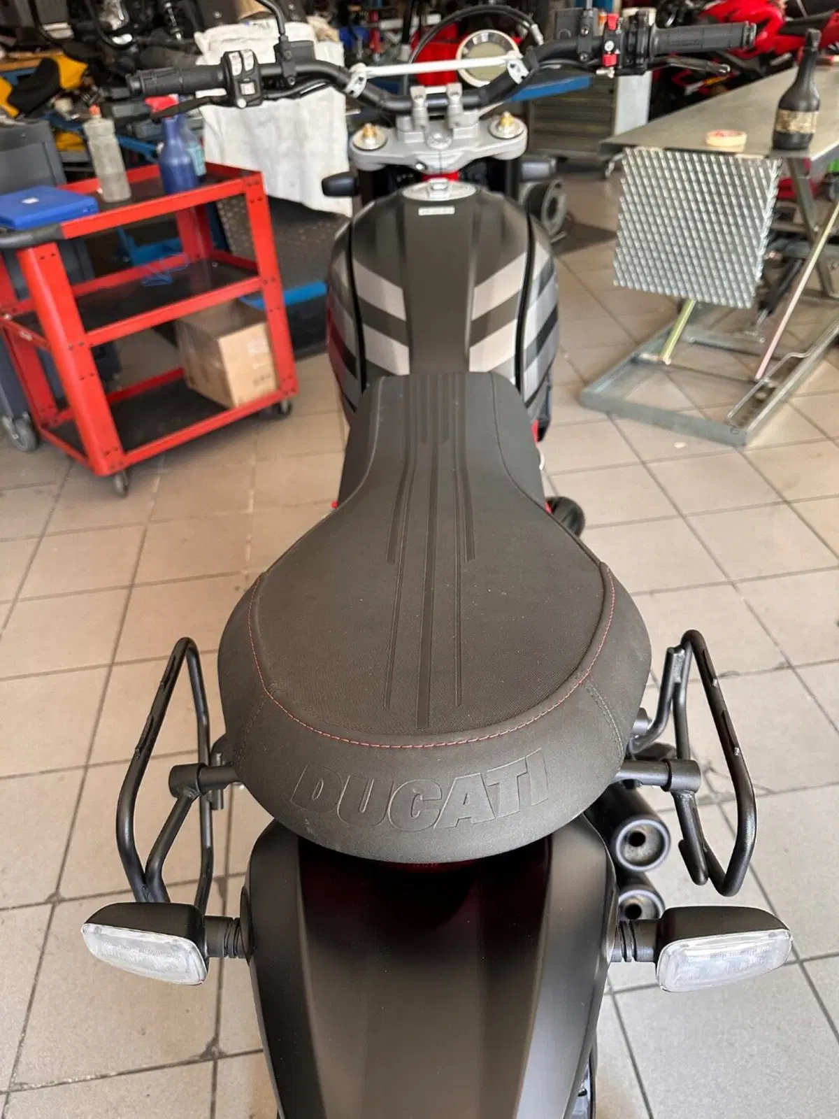 Ducati Scrambler 800 Desert Sled Fasthouse (2021 - 22) (15)