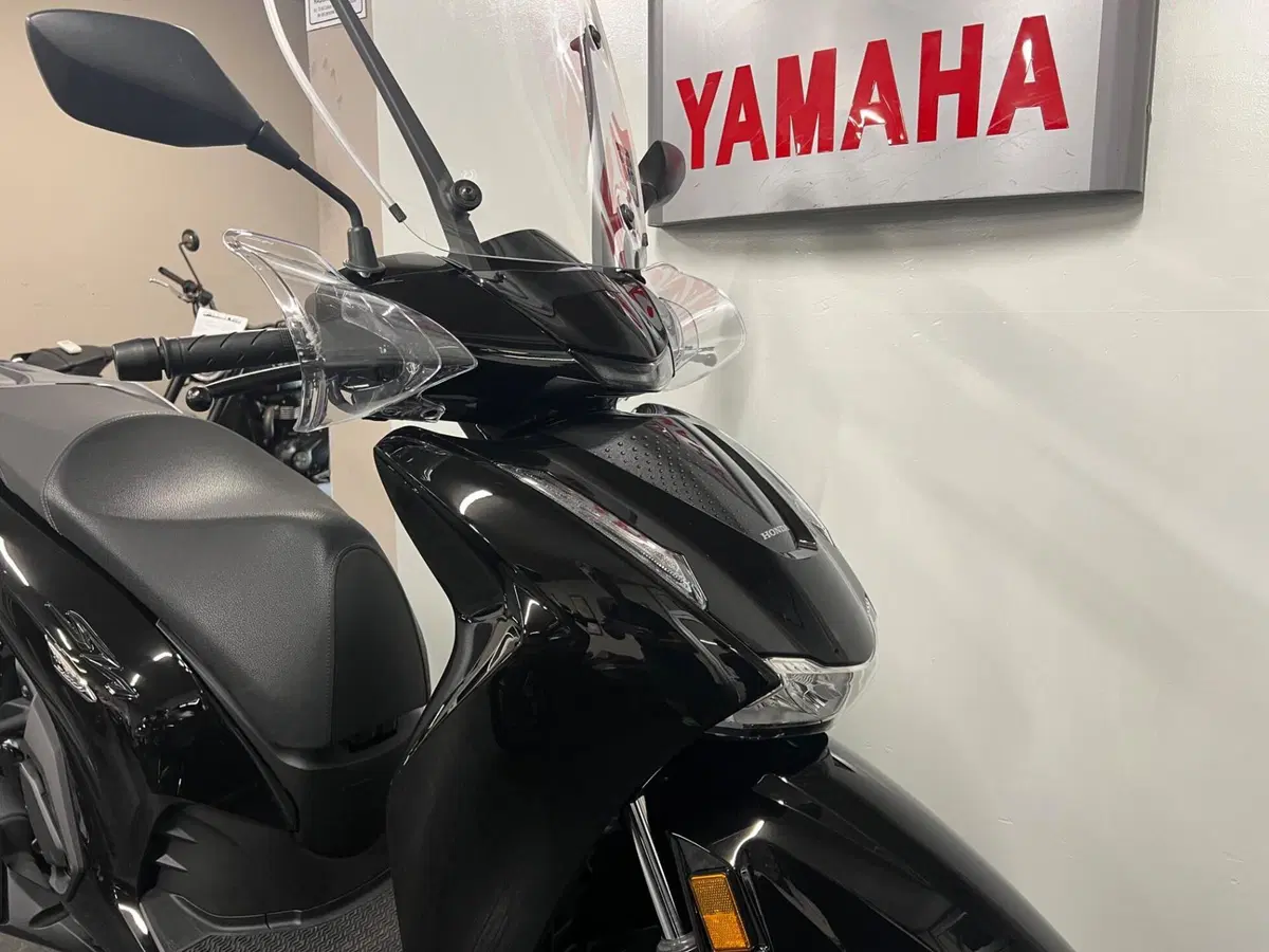 Honda SH 350i GT (2025 - 26) (2)