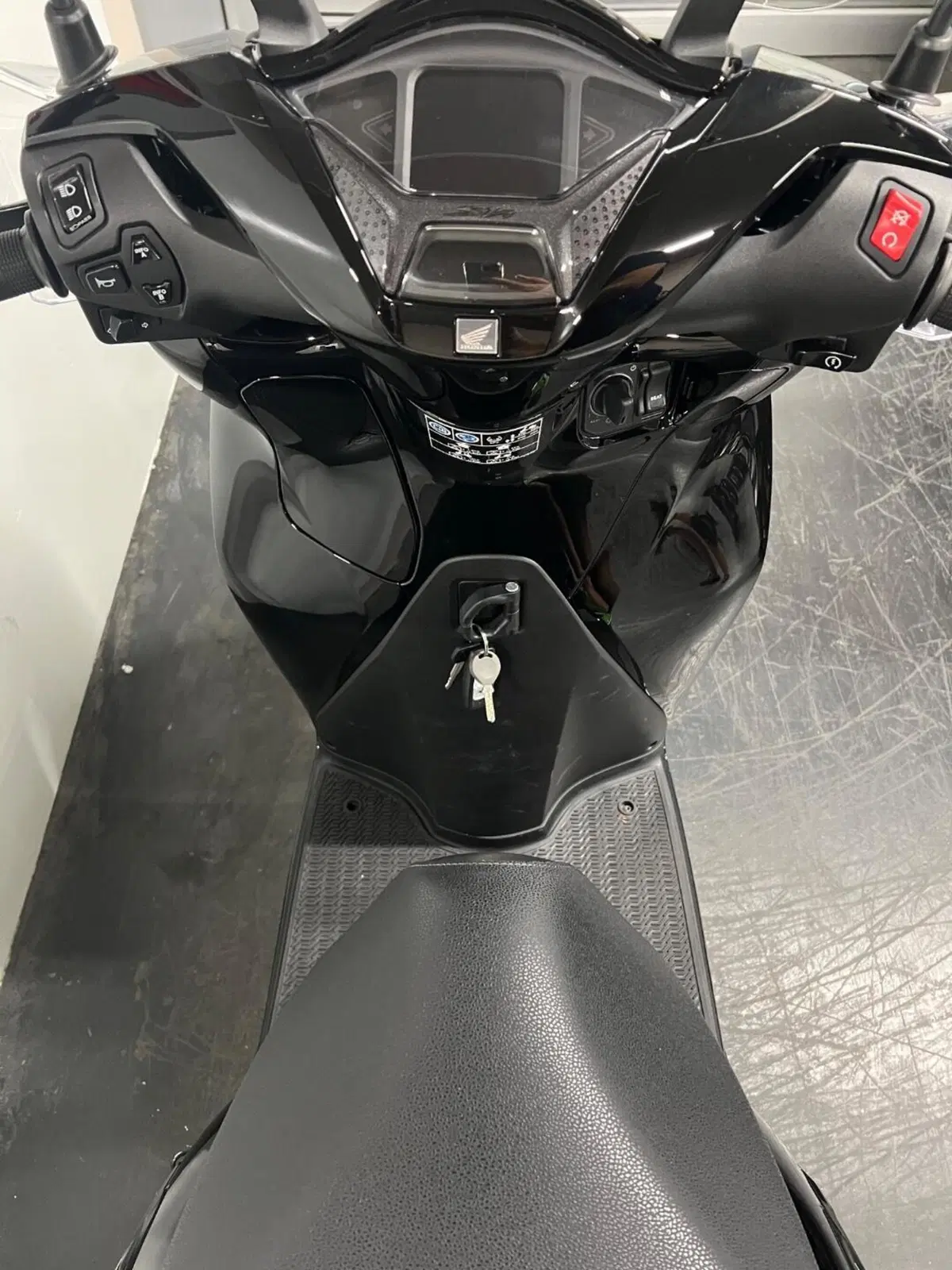 Honda SH 350i GT (2025 - 26) (7)