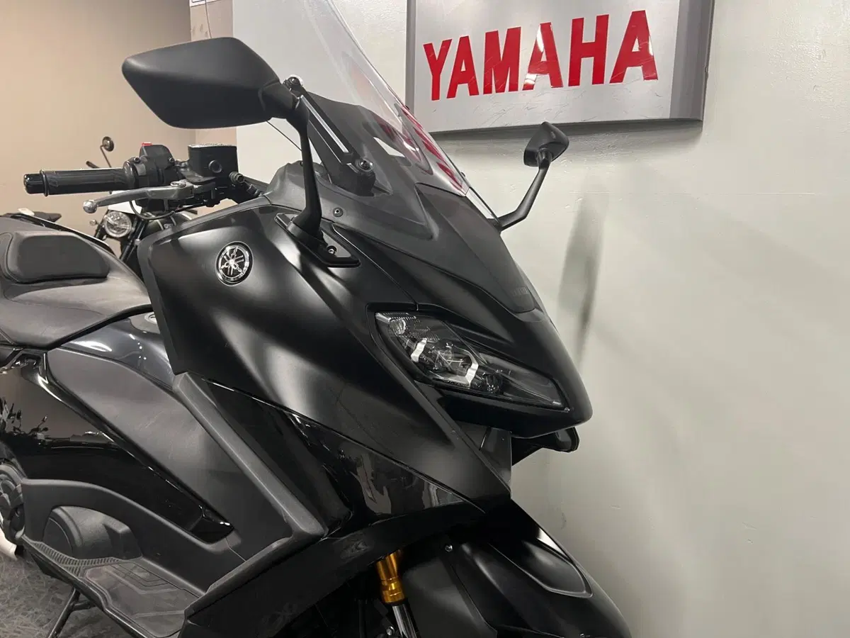 Yamaha T-Max 560 Tech Max (2022 - 24) (3)