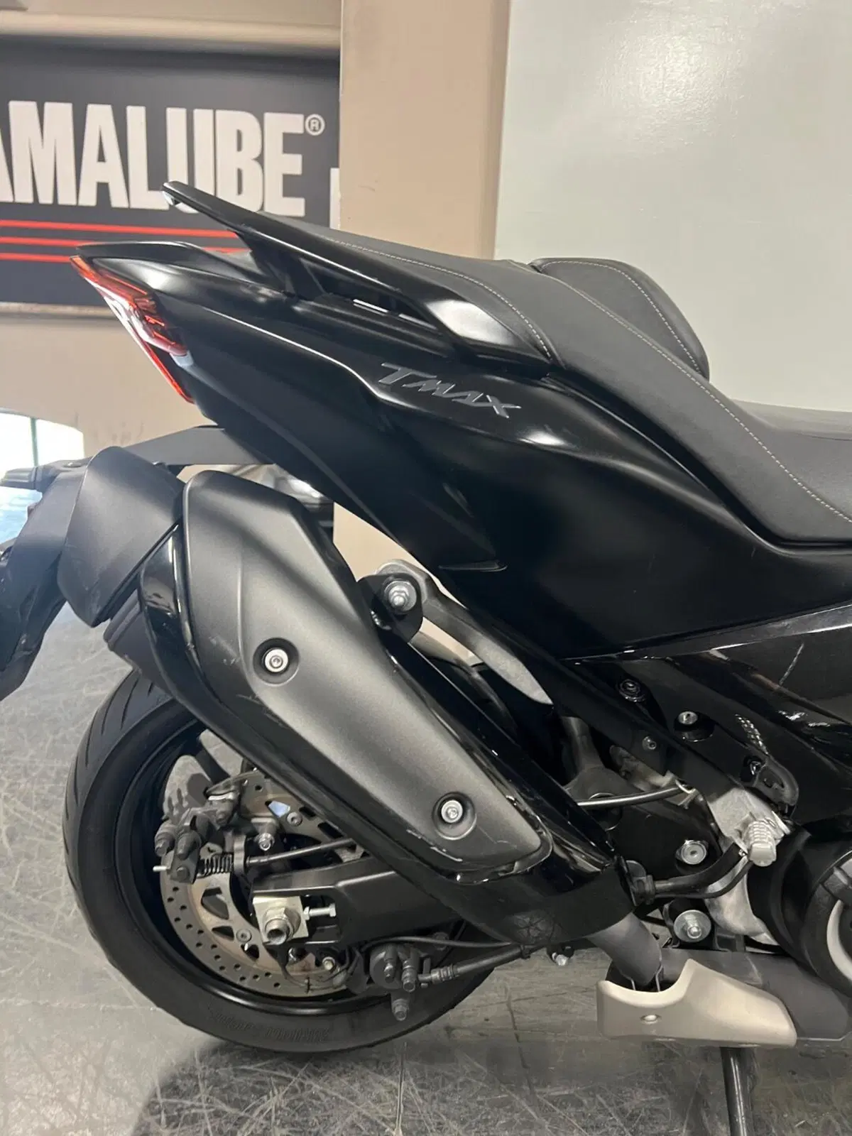 Yamaha T-Max 560 Tech Max (2022 - 24) (5)