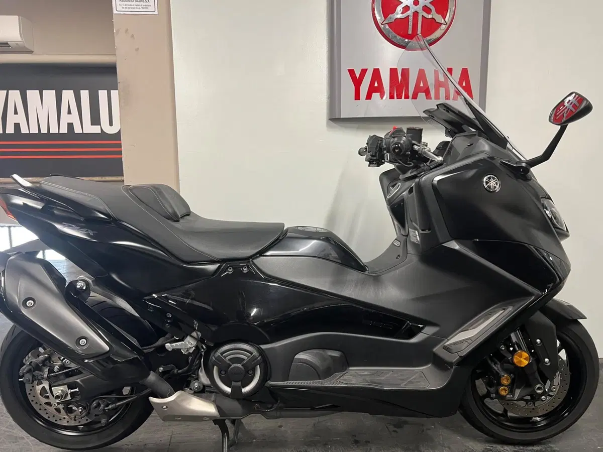 Yamaha T-Max 560 Tech Max (2022 - 24)