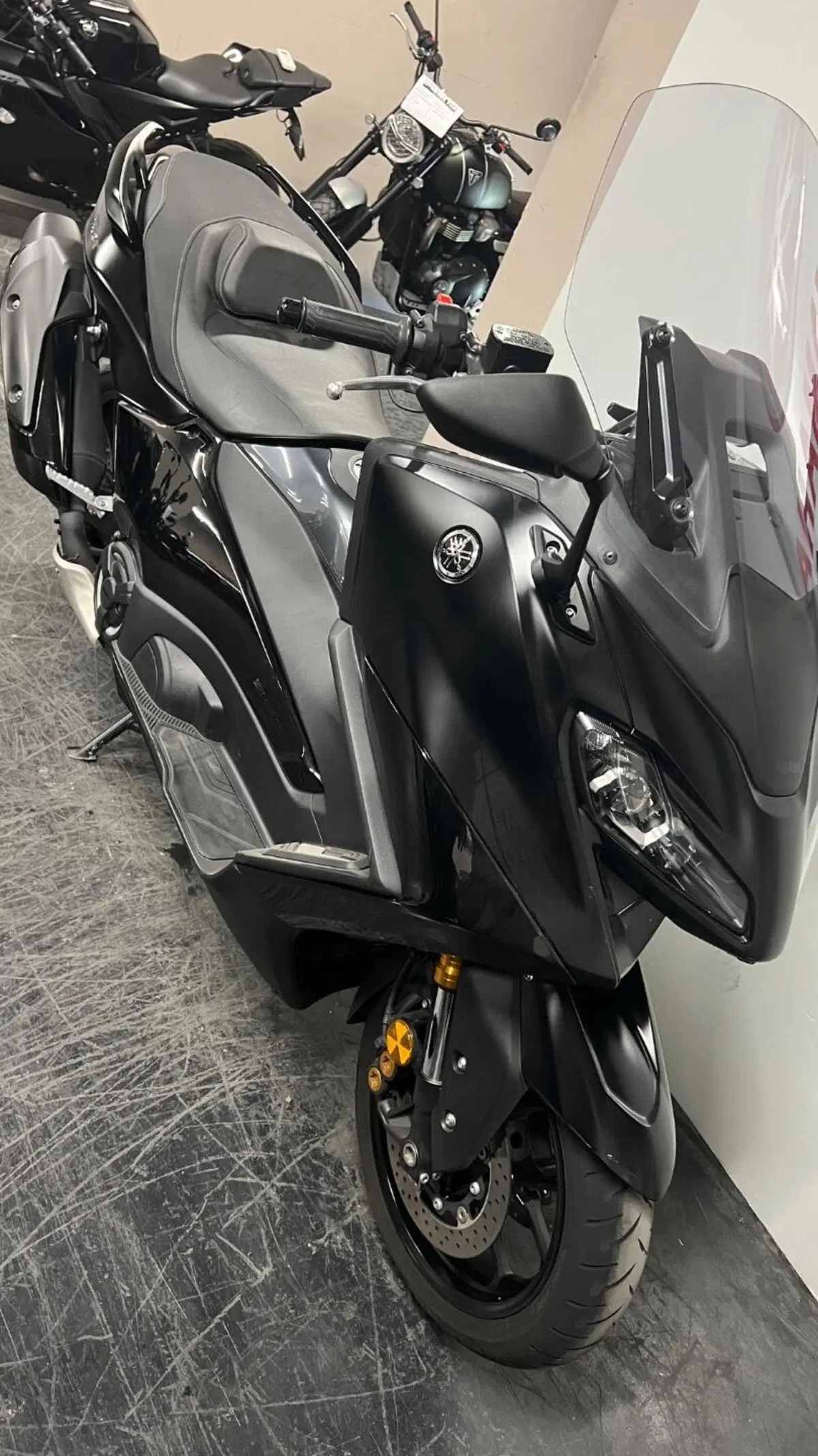 Yamaha T-Max 560 Tech Max (2022 - 24) (9)