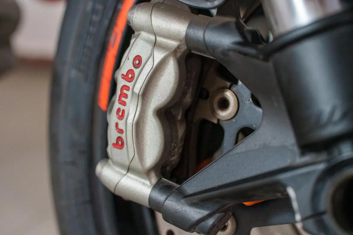 KTM 1290 Super Duke R ABS (2017 - 18) (6)