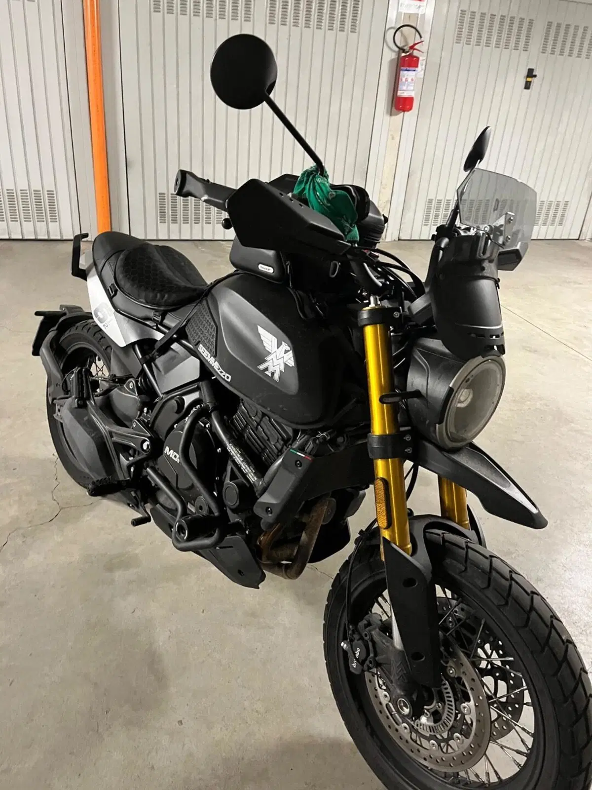 Moto Morini SEIEMMEZZO SCR (2022 - 26)