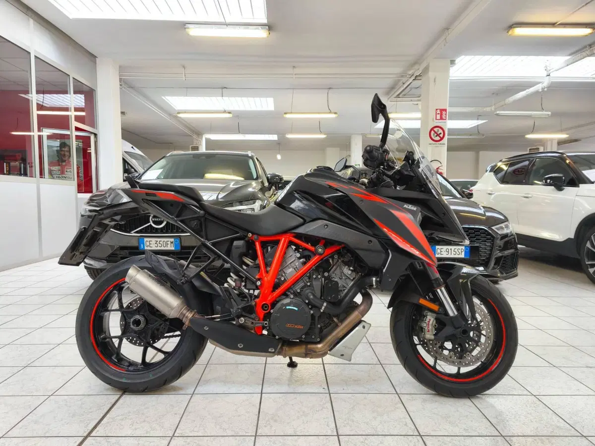 KTM 1290 Super Duke GT ABS (2016 - 18)