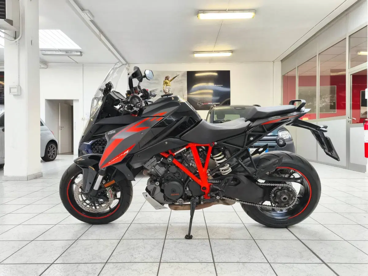 KTM 1290 Super Duke GT ABS (2016 - 18) (2)
