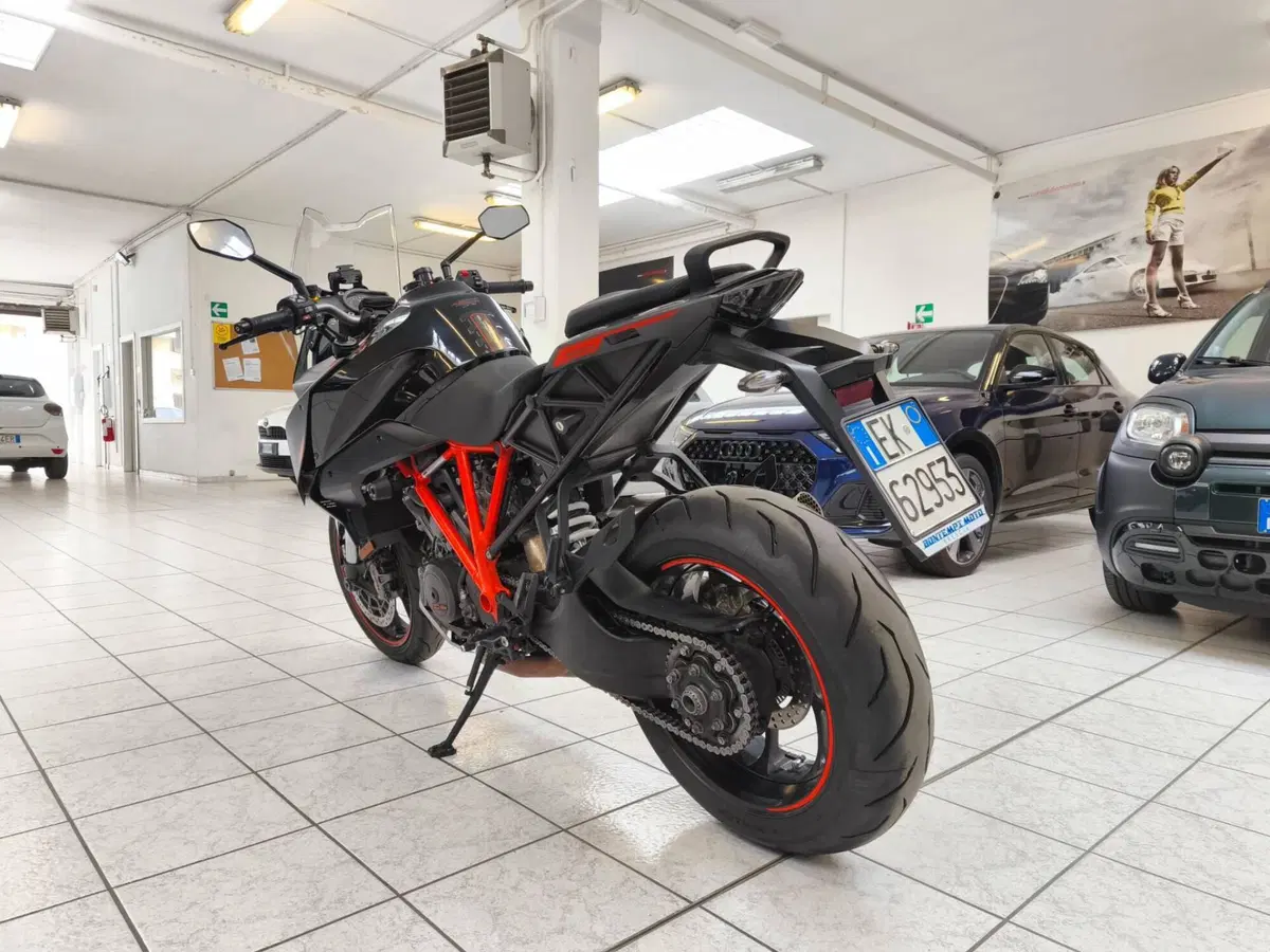 KTM 1290 Super Duke GT ABS (2016 - 18) (3)