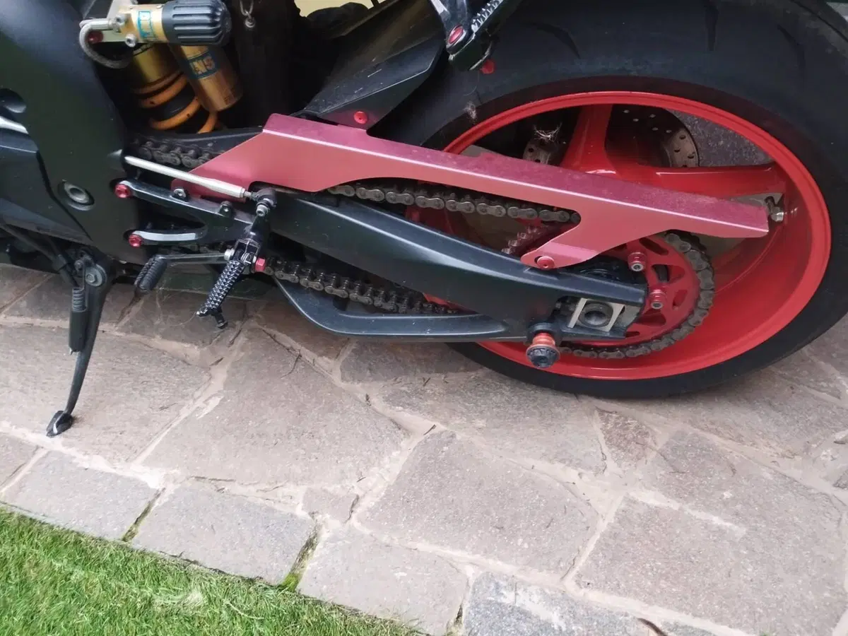 Yamaha YZF R1 (2004 - 05) (3)