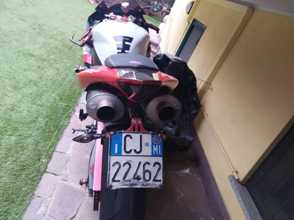 Yamaha YZF R1 (2004 - 05) (4)