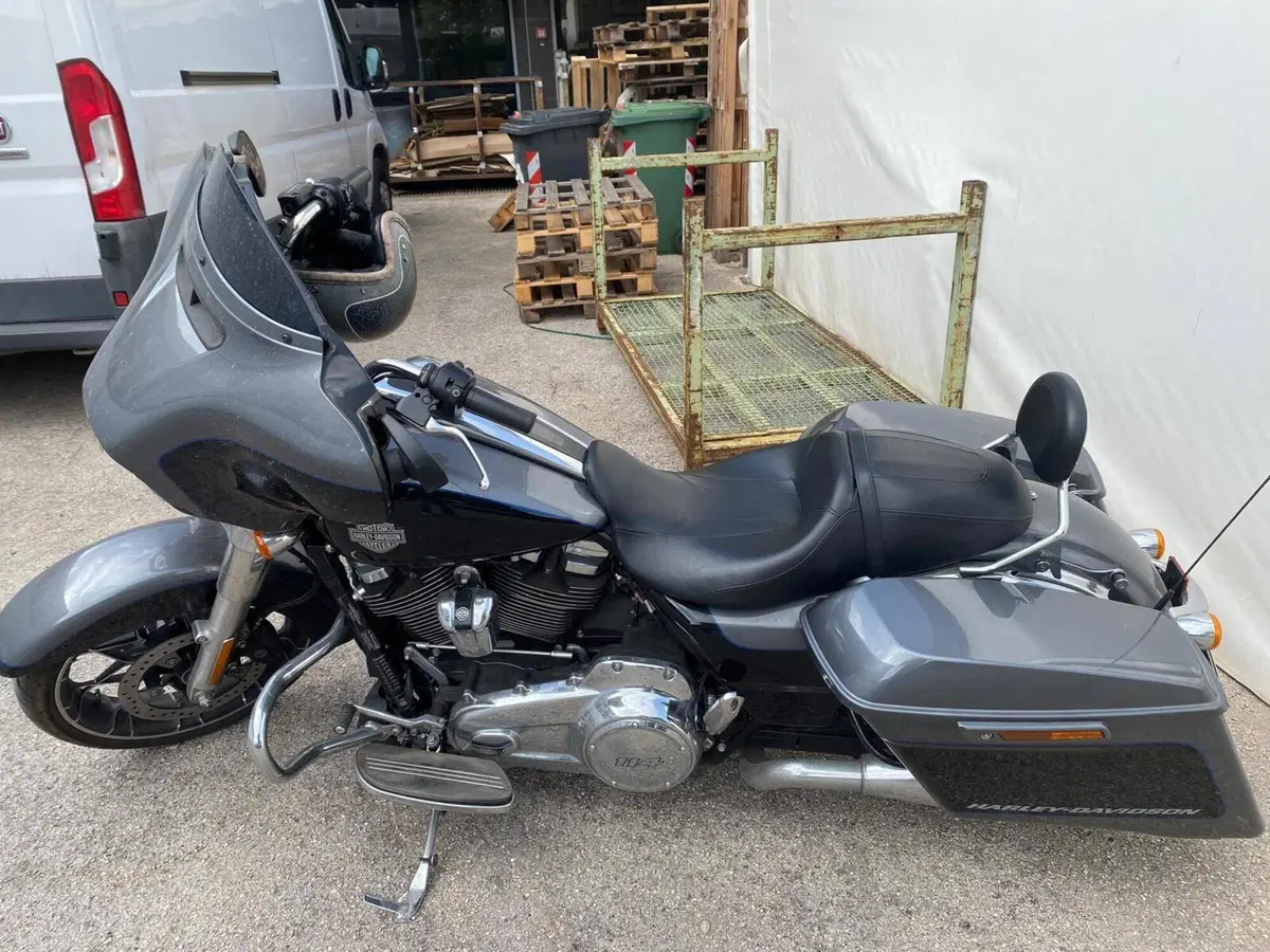 Harley-Davidson Street Glide Special (2021 - 23) (4)