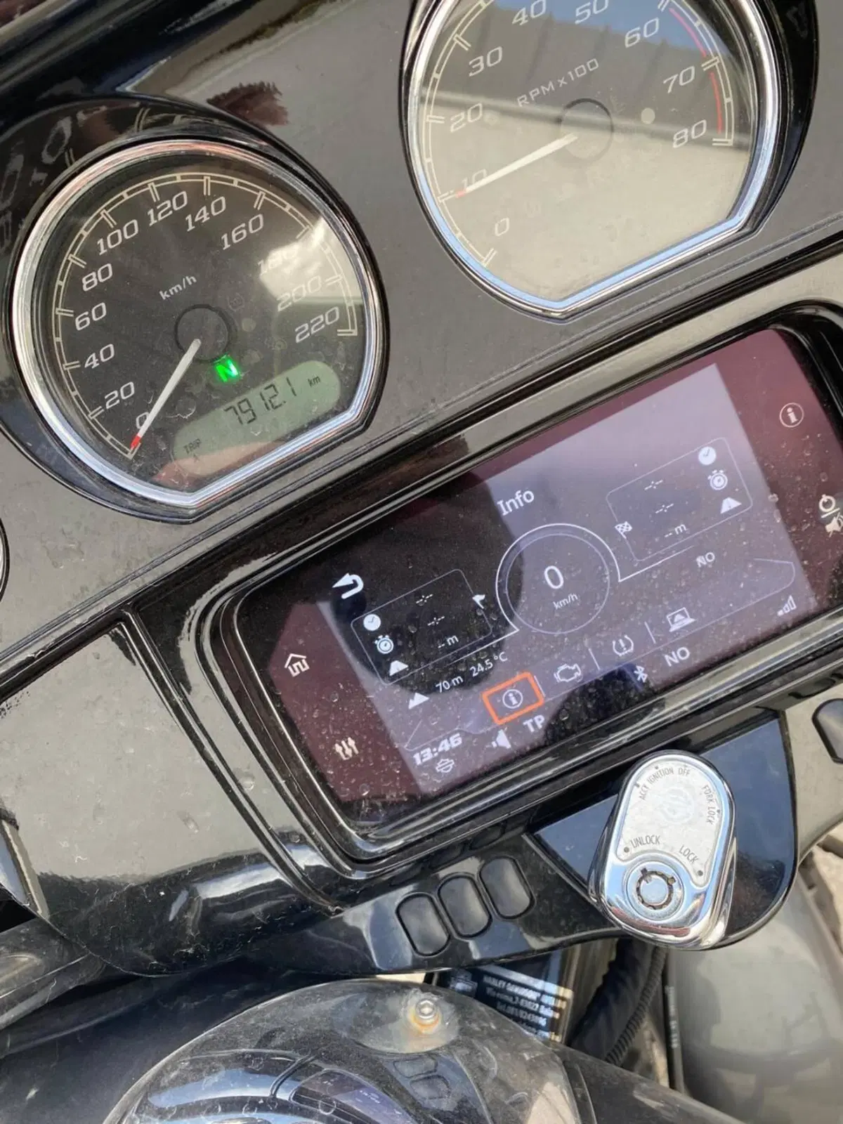 Harley-Davidson Street Glide Special (2021 - 23) (5)