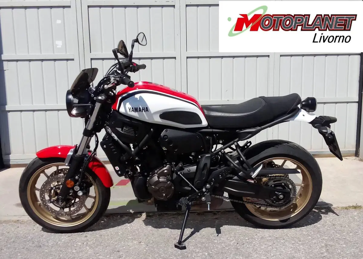Yamaha XSR 700 (2021) (4)