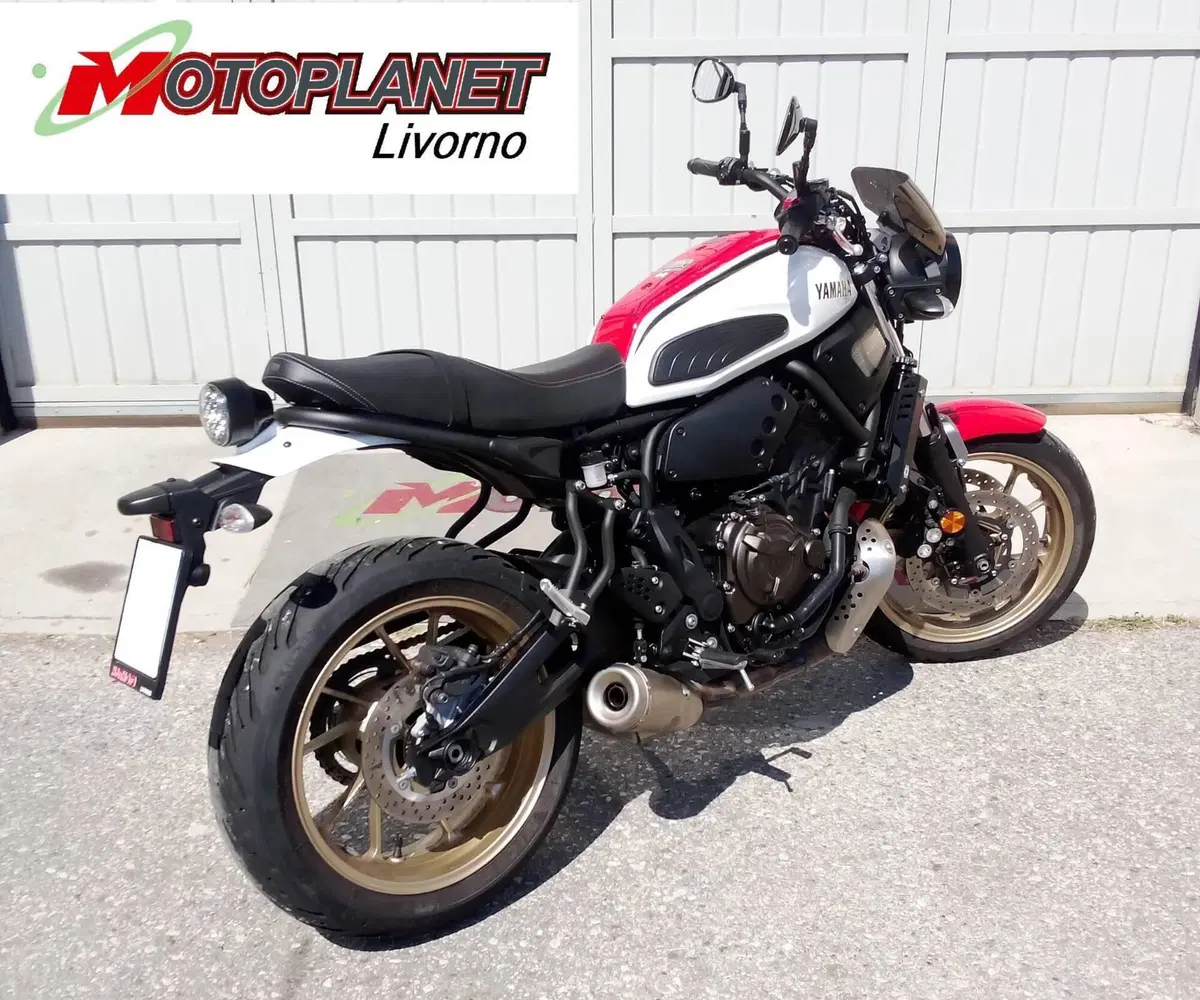 Yamaha XSR 700 (2021) (8)