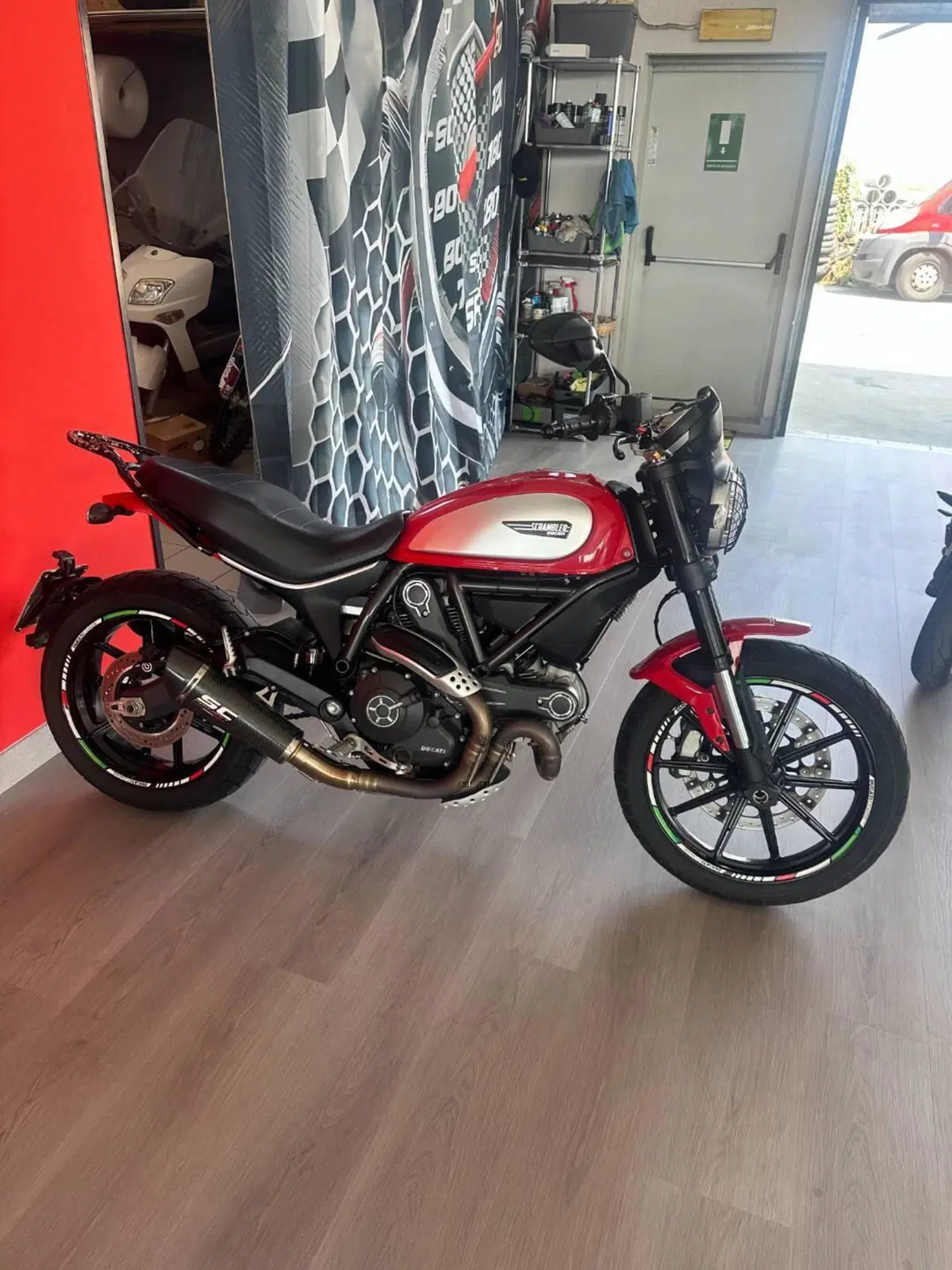Ducati Scrambler 800 Icon (2015 - 16) (2)