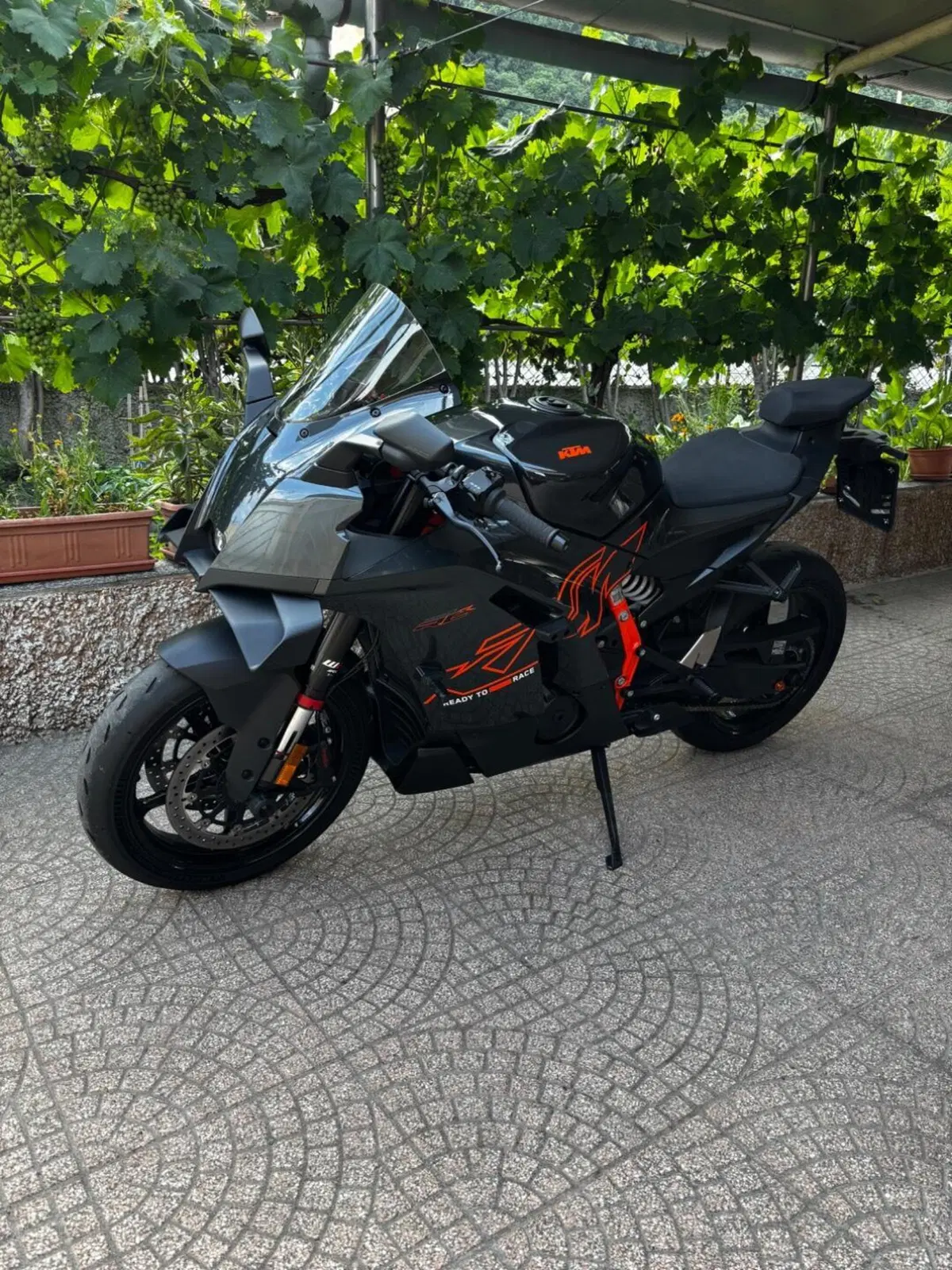 KTM 990 RC R (2026) (2)