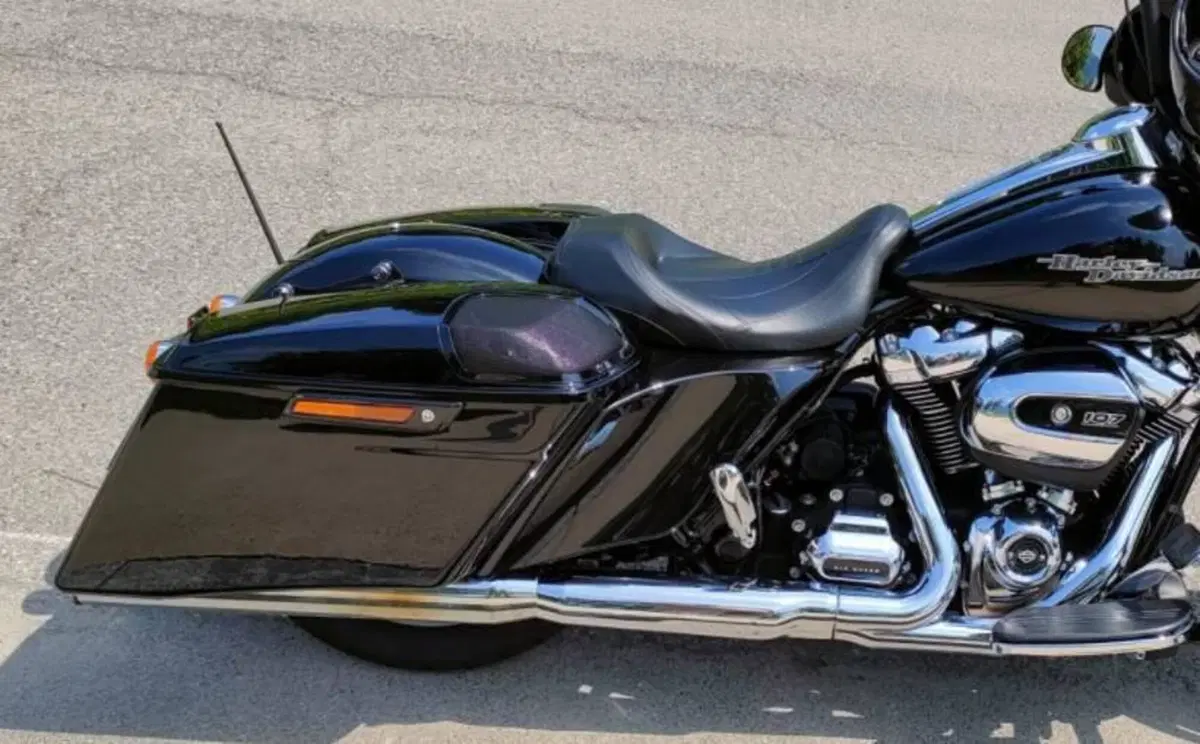 Harley-Davidson 107 Street Glide (2017 - 19) - FLHX (8)