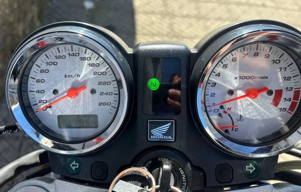 Honda Hornet 600 (2003 - 04) (3)
