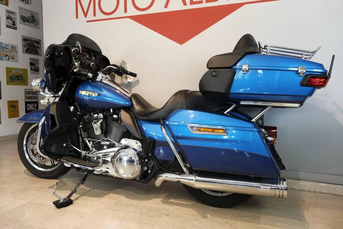 Harley-Davidson 107 Electra Glide Ultra Limited (2017 - 18) - FLHTK (4)