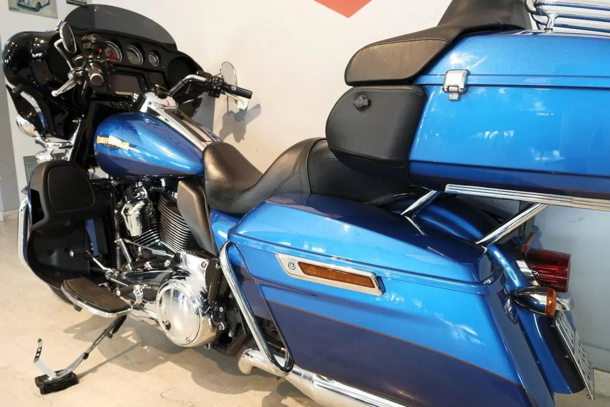 Harley-Davidson 107 Electra Glide Ultra Limited (2017 - 18) - FLHTK (5)