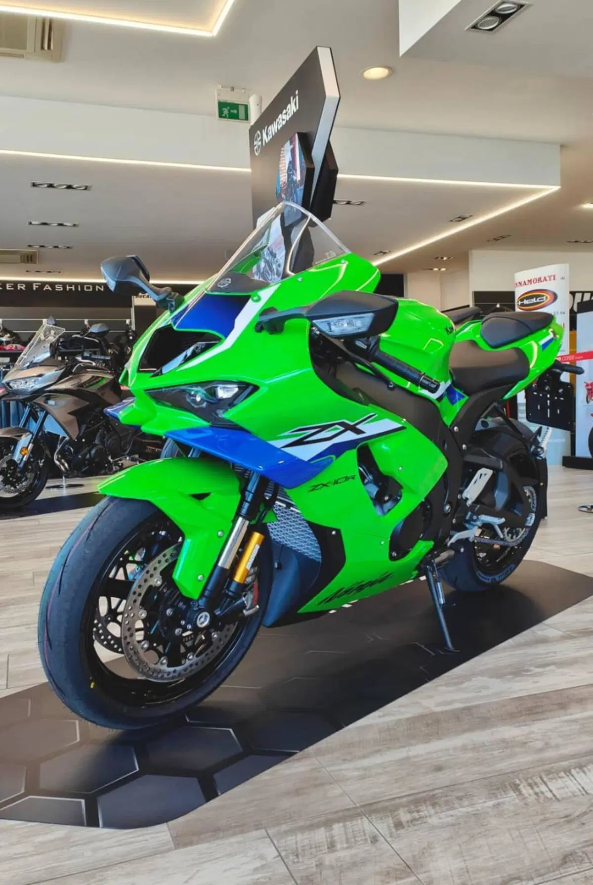 Kawasaki Ninja 1000 ZX-10R (2026) (2)