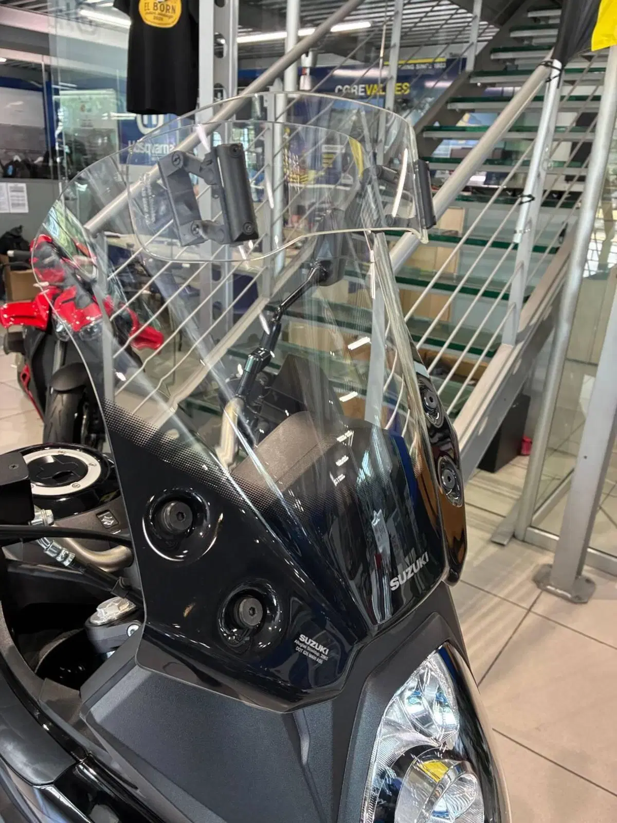 Suzuki V-Strom 650XT Explorer (2022 - 25) (5)