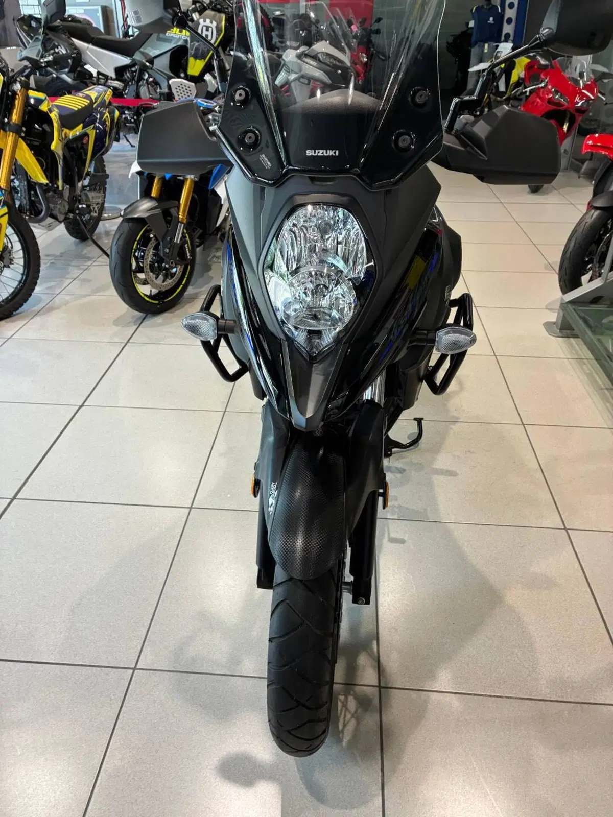 Suzuki V-Strom 650XT Explorer (2022 - 25) (8)