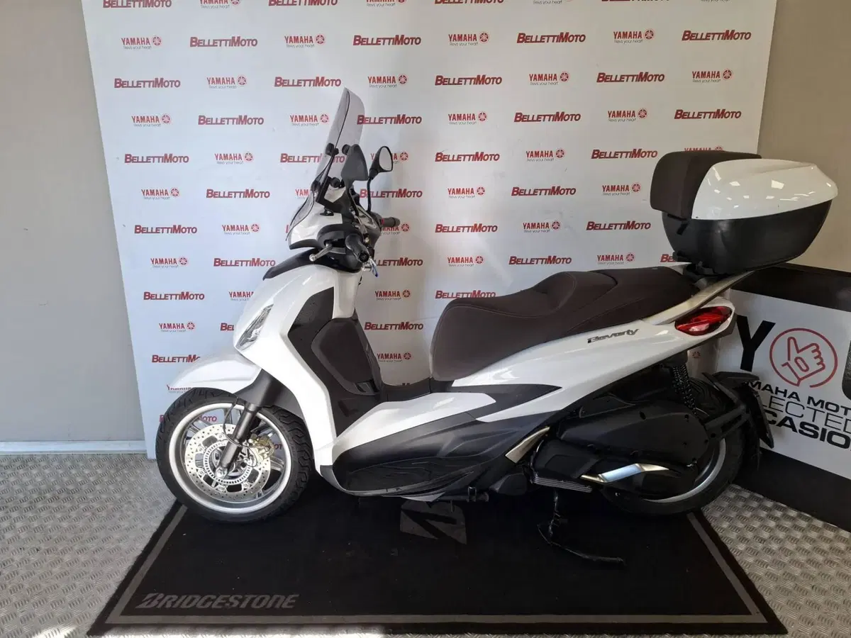 Piaggio Beverly 300 S ABS-ASR (2021 - 25)