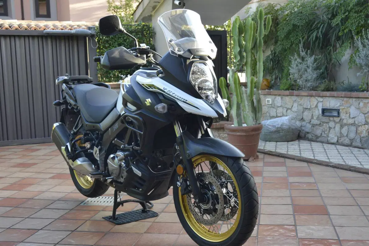 Suzuki V-Strom 650XT (2021 - 25) (3)