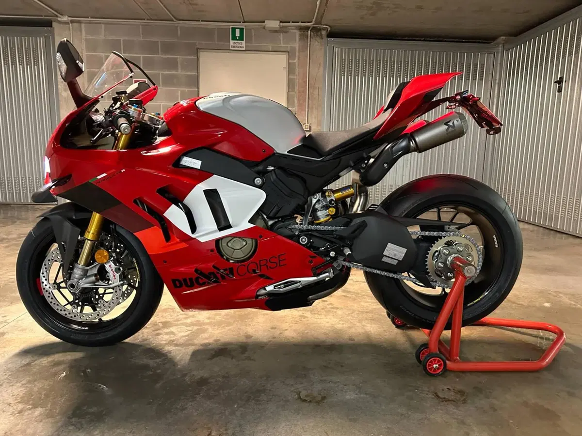 Ducati Panigale V4 R (2023 - 24) (4)
