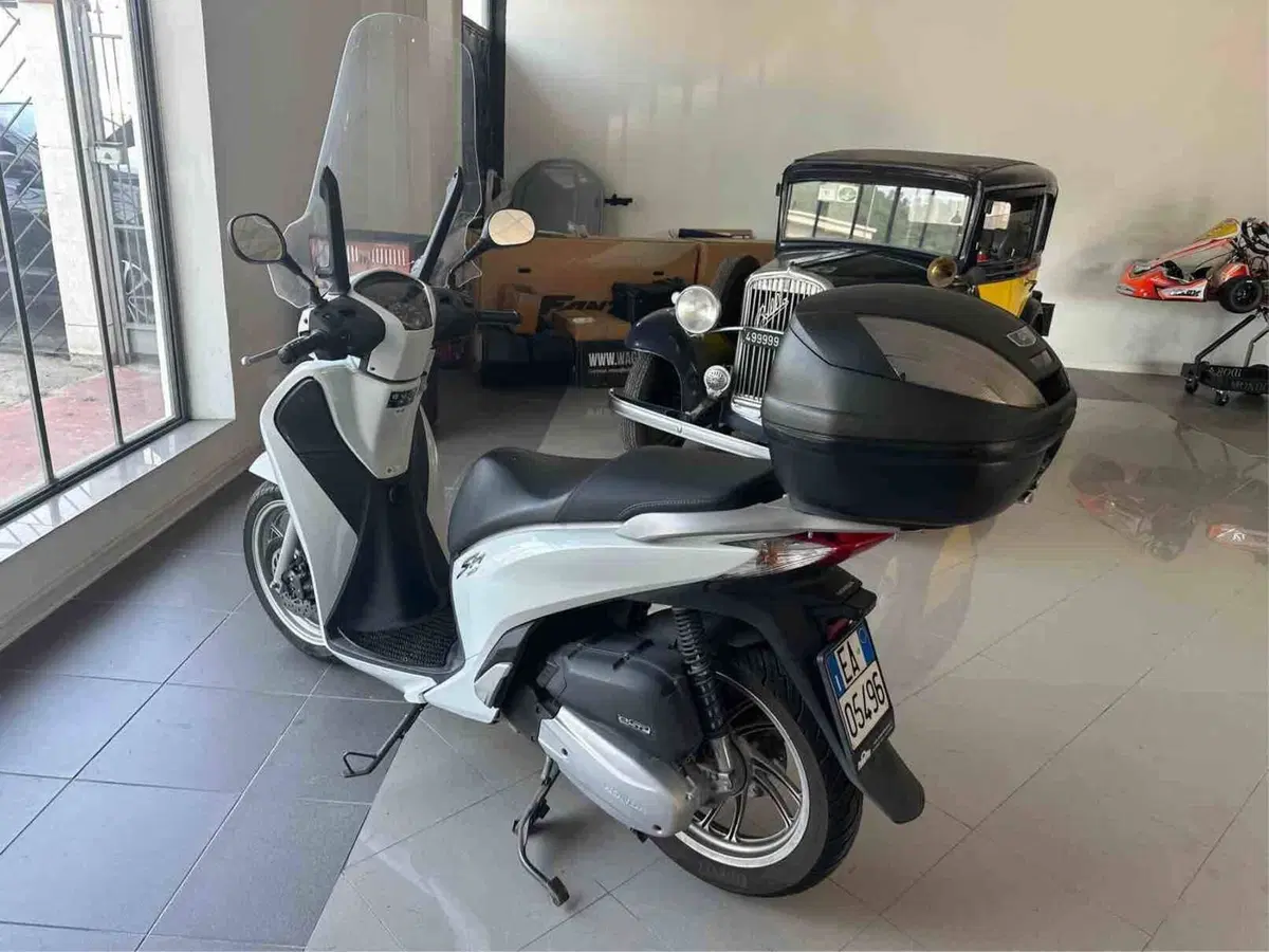 Honda SH 150i ABS (2013 - 16) (3)