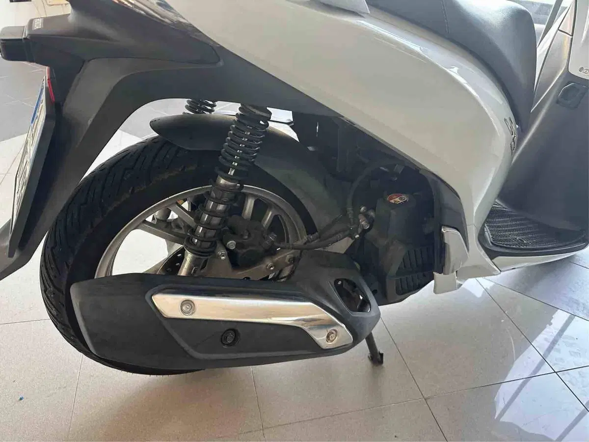 Honda SH 150i ABS (2013 - 16) (8)