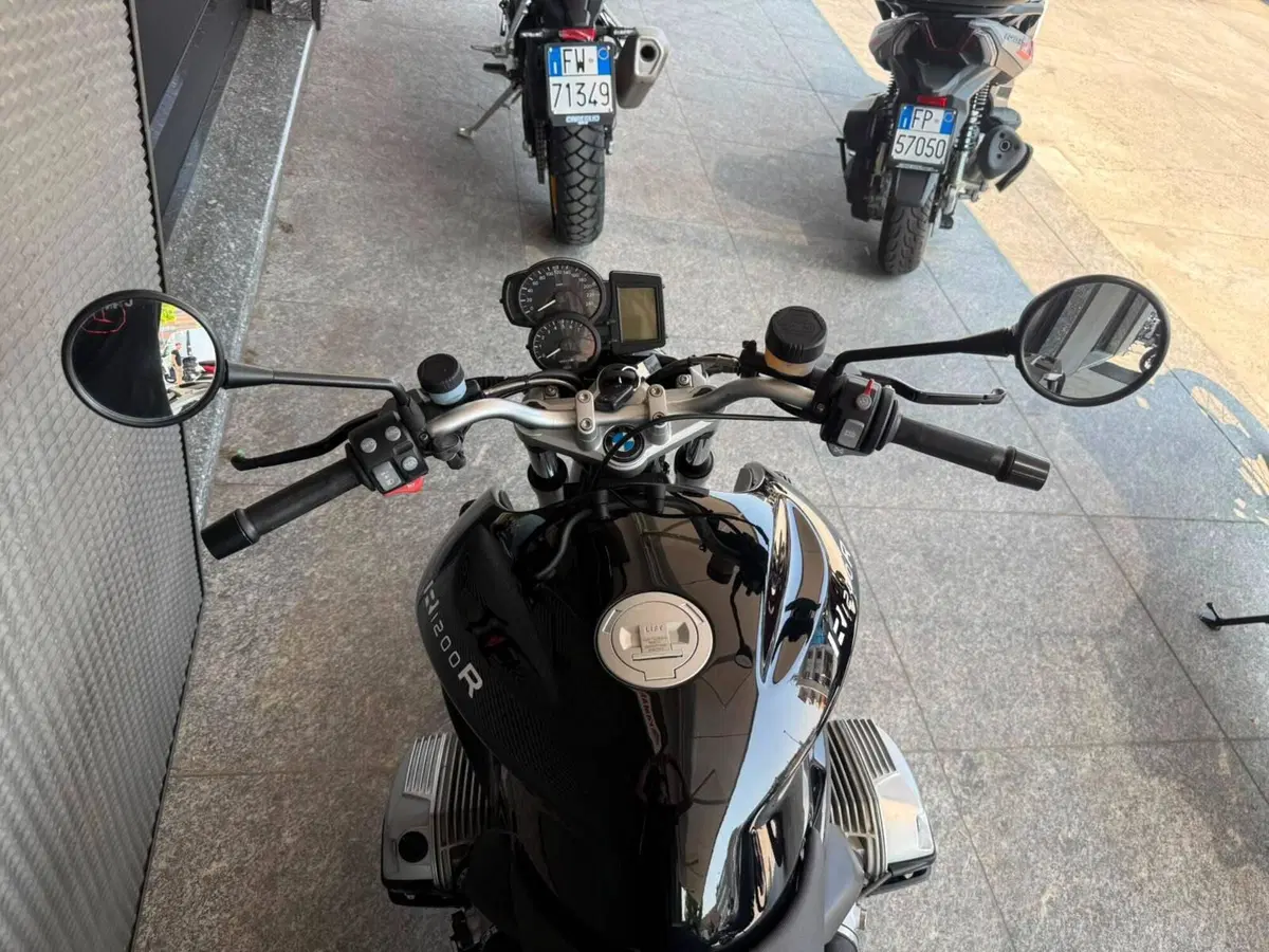 Bmw R 1200 R (2006 - 11) (4)