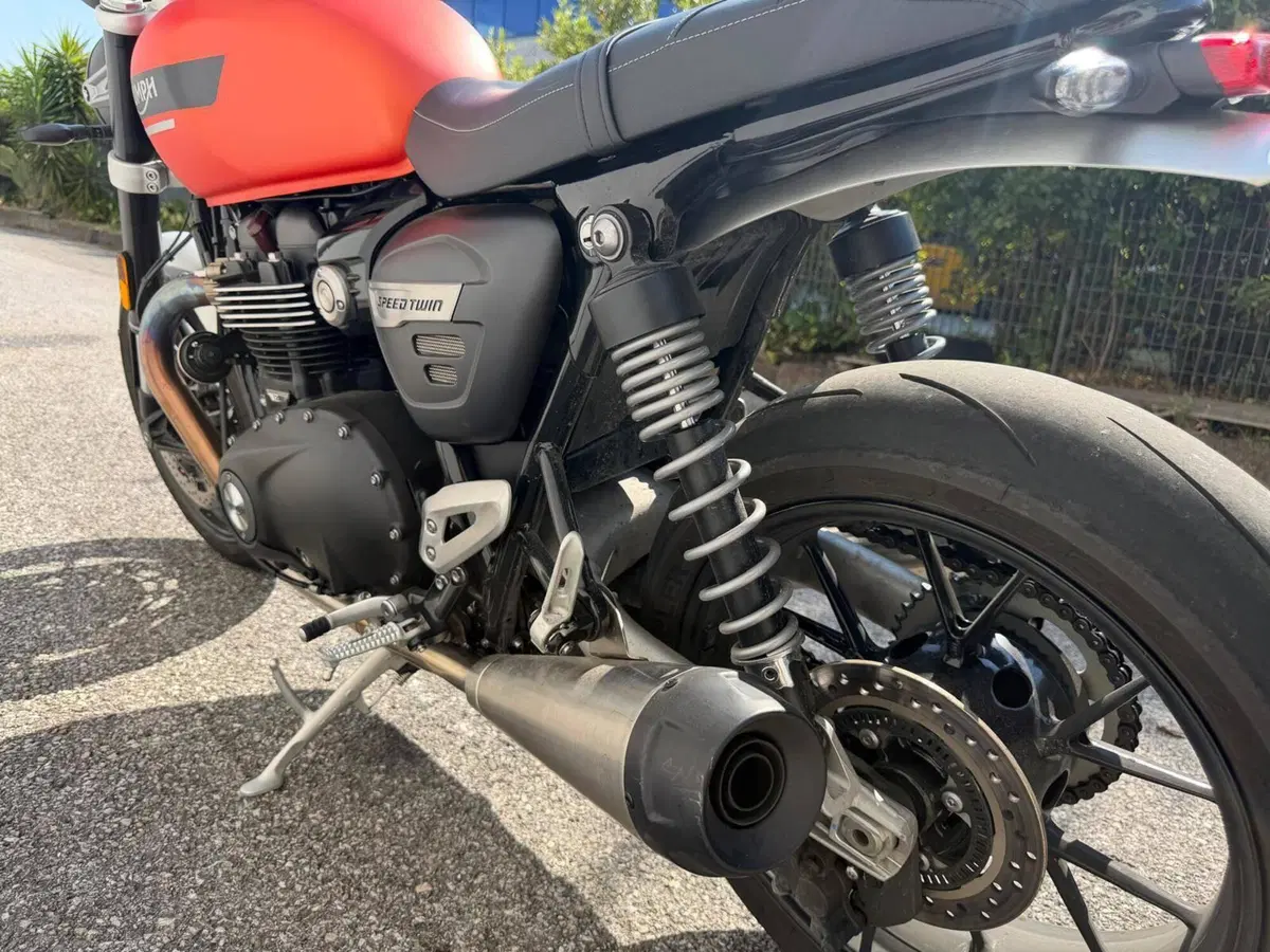 Triumph Speed Twin 1200 (2021 - 24) (6)