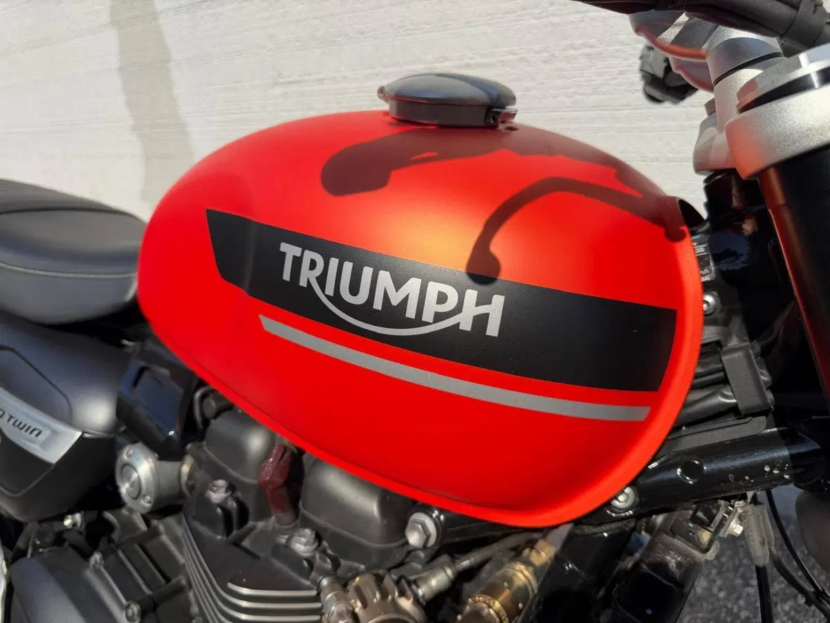 Triumph Speed Twin 1200 (2021 - 24) (9)