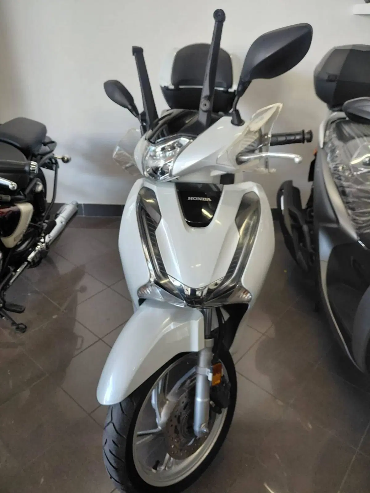Honda SH 150i (2017 - 19) (2)