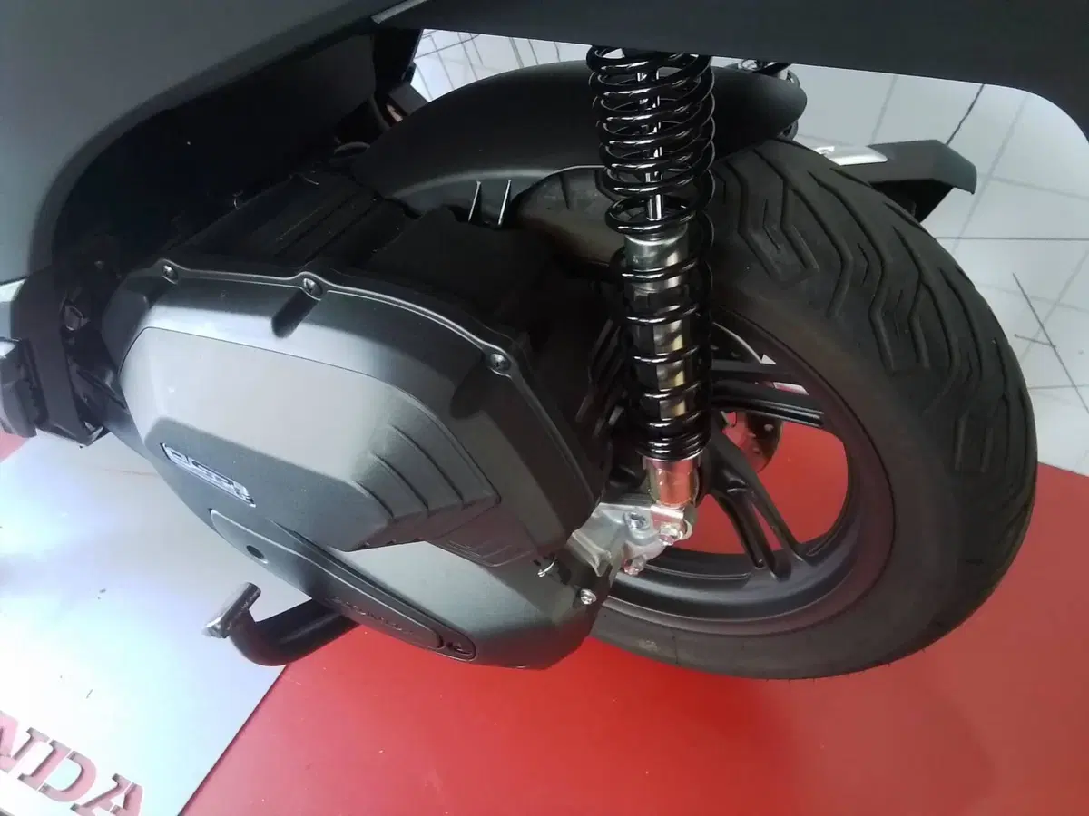 Honda SH 150i (2020 - 23) (6)